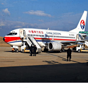 信阳明港机场快递航空快运业稳步发展的原因是什么？